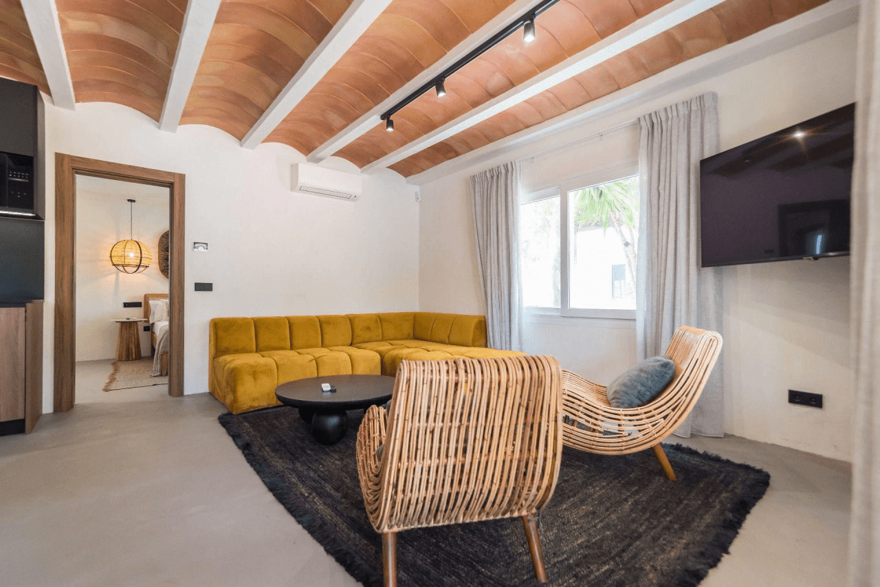 Villa de lujo reformada en Santa Eulalia