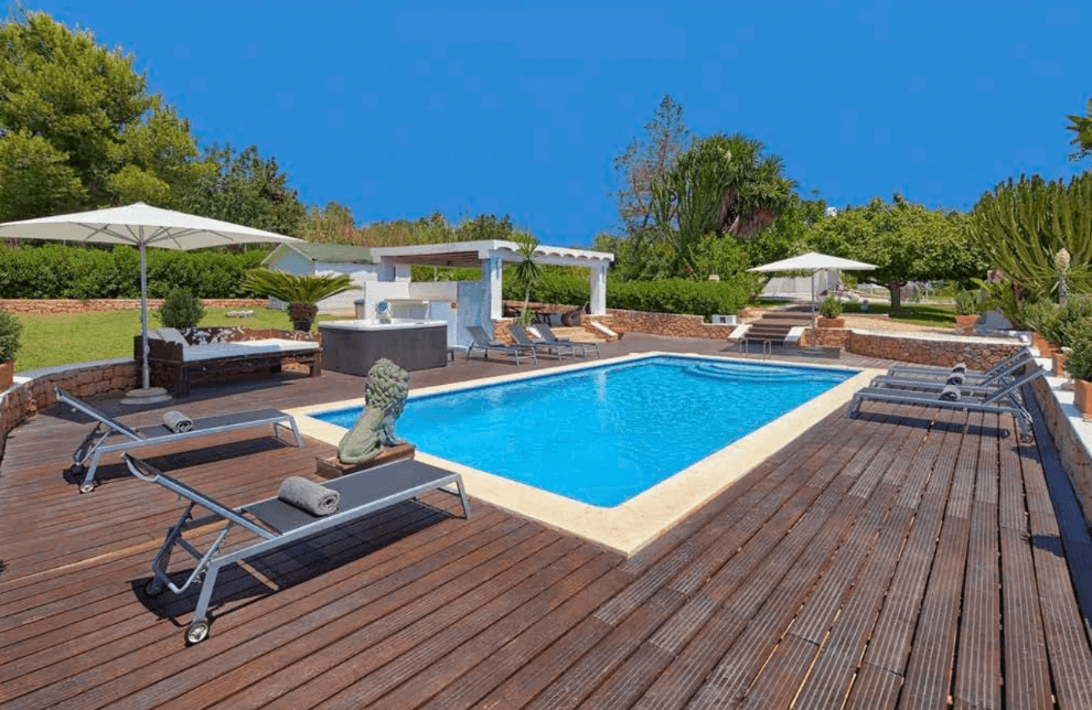 Villa de lujo con jardines y piscina en Jesús
