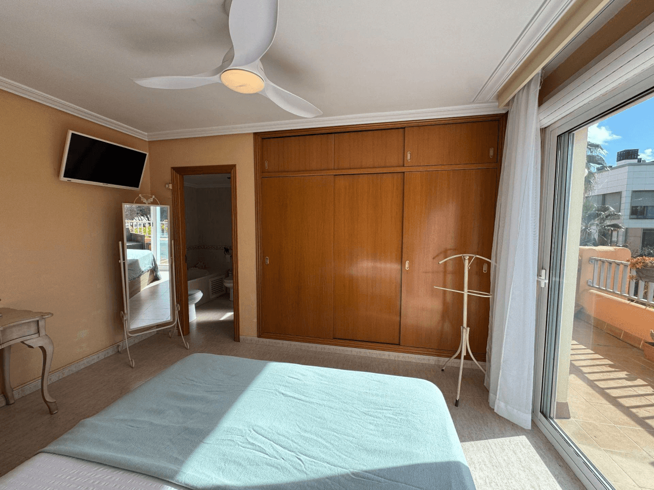 Acogedor chalet con piscina en Can Misses - Alquiler de temporada