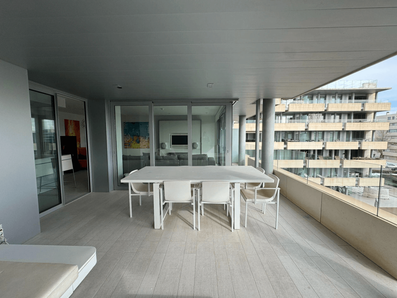 Piso moderno con terraza en complejo residencial, Botafoch