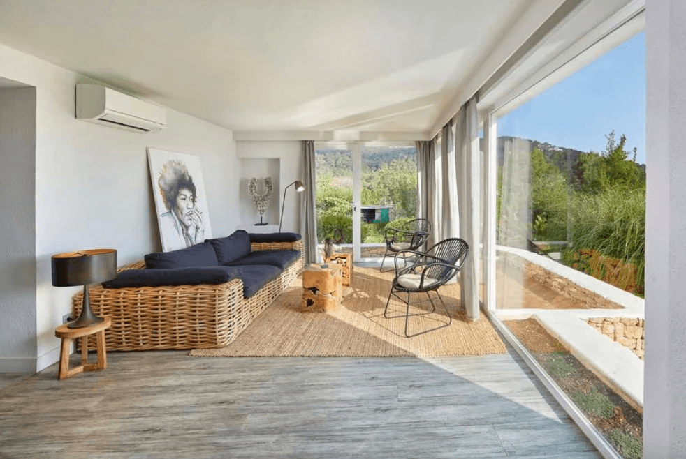 Villa de lujo con jardines y piscina en Jesús