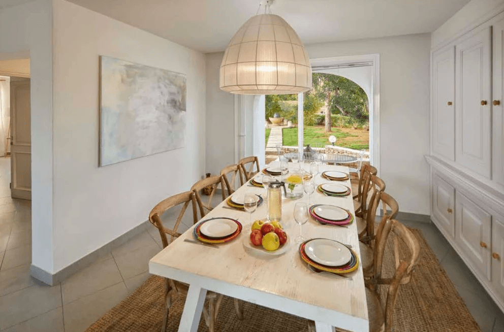 Villa de lujo con jardines y piscina en Jesús
