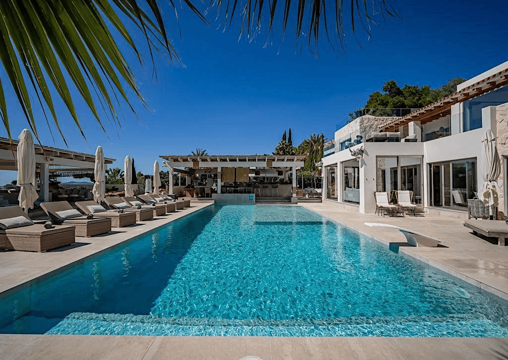 Villa de lujo excepcional con vistas panorámicas en Jesús, Ibiza