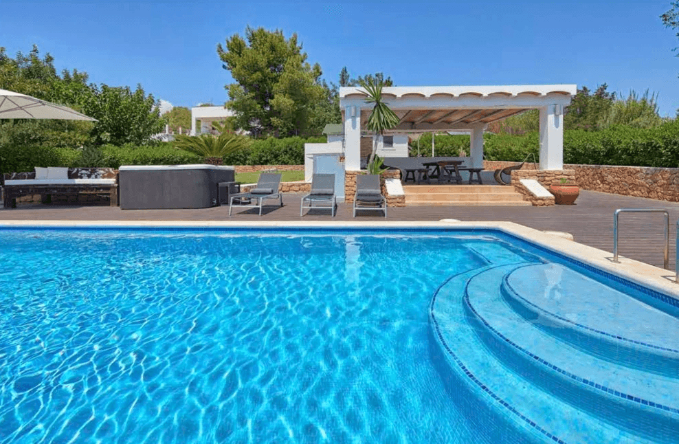 Villa de lujo con jardines y piscina en Jesús