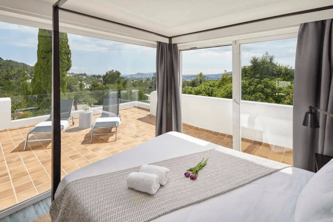 Villa de lujo con jardines y piscina en Jesús