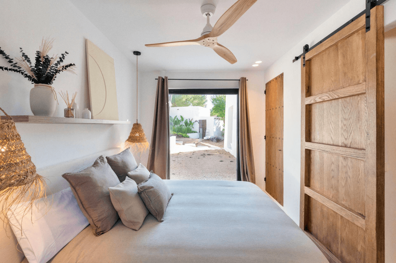 Villa con Vistas al Mar a Solo Minutos de Cala Conta