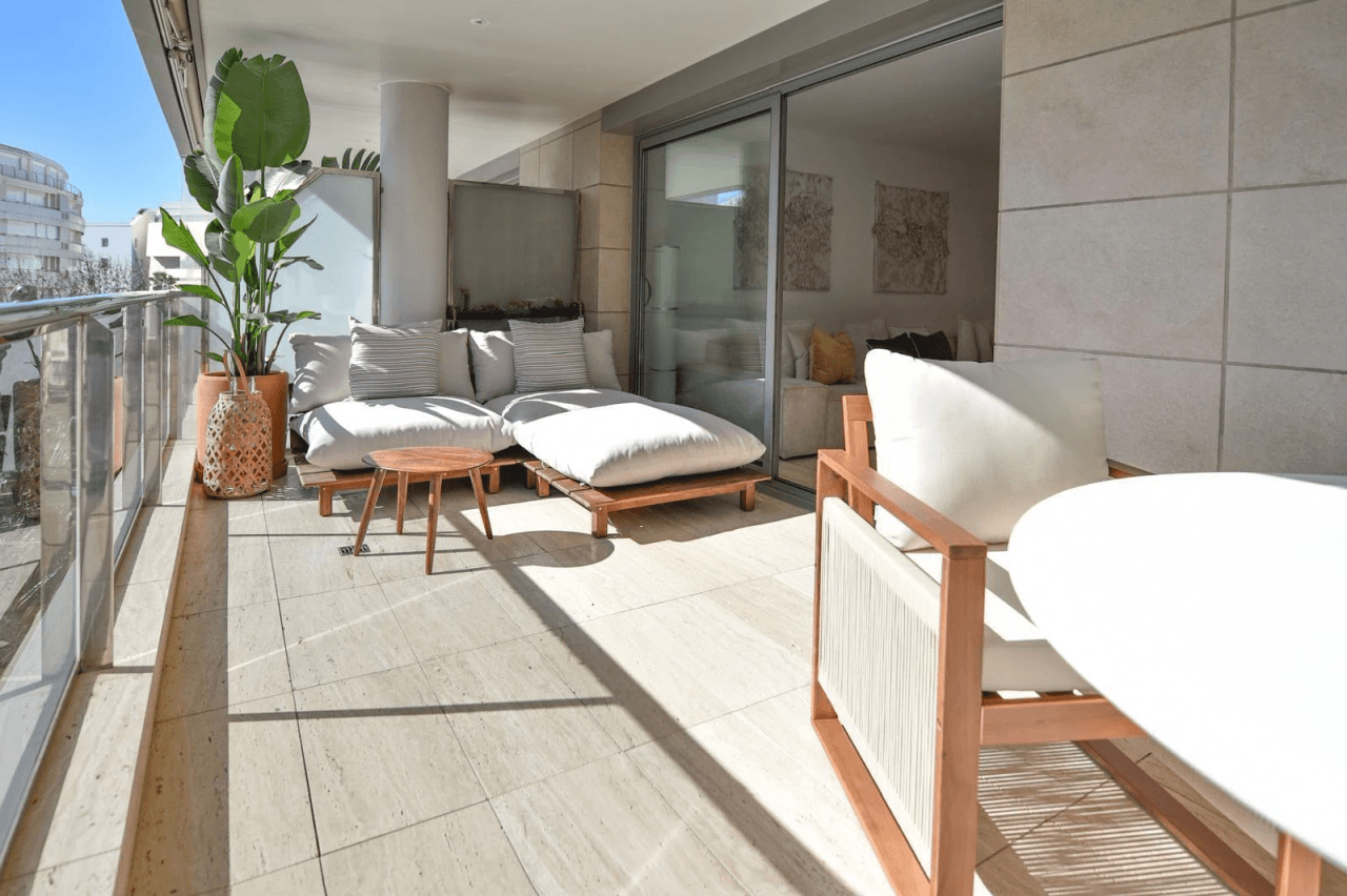 Apartamento con vistas a la piscina, botafoch