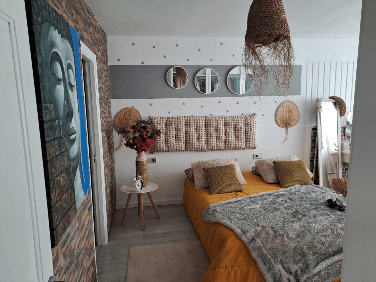 Ático reformado con terraza y vistas a Dalt Vila en Figueretas