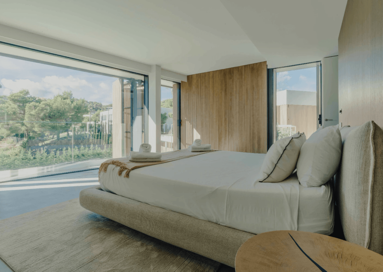 Exclusiva Villa de Lujo en Venta en Ibiza – Playa de Es Torrent