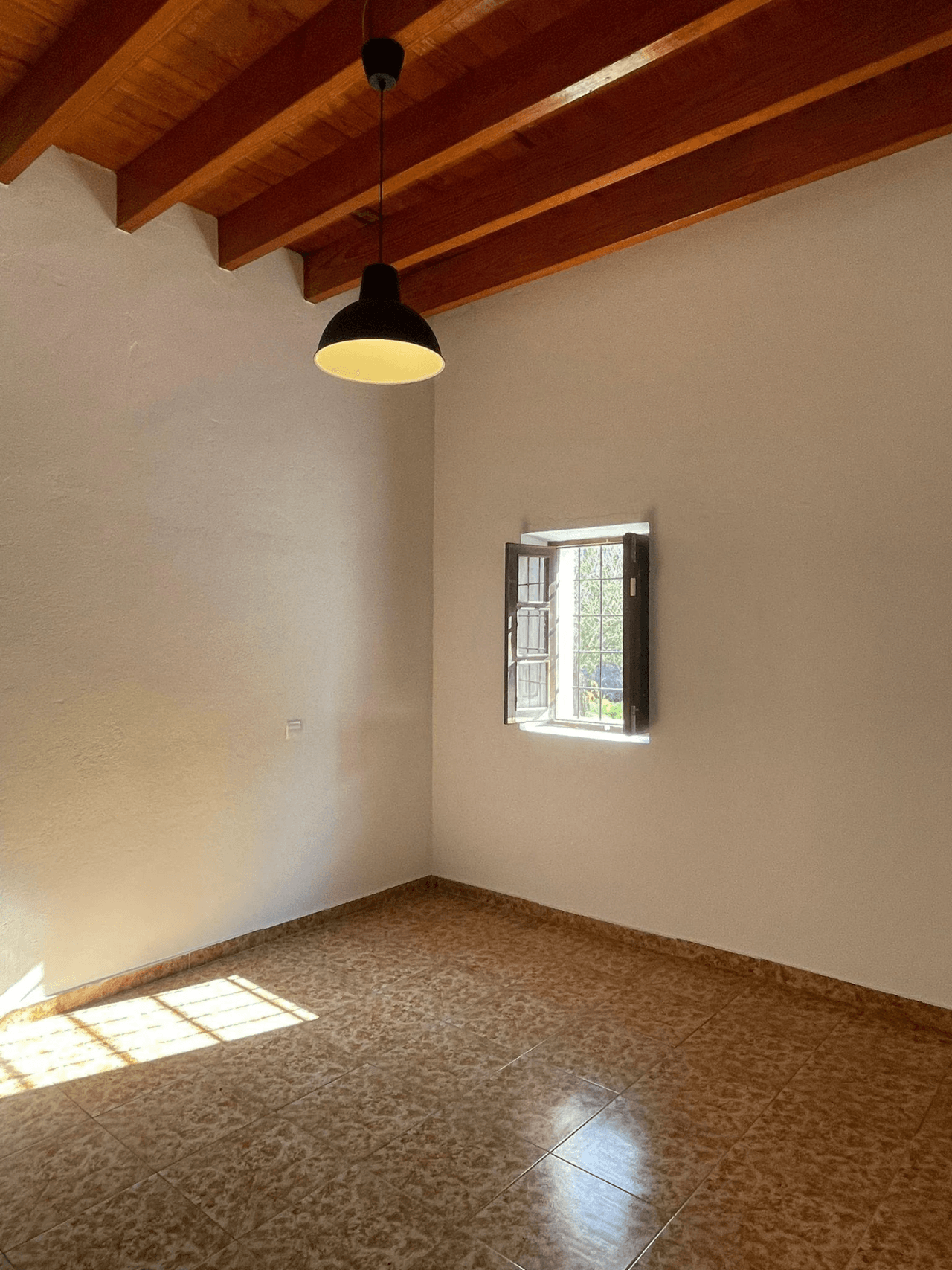 Casa de campo en alquiler anual en Santa Gertrudis con jardín y entorno natural