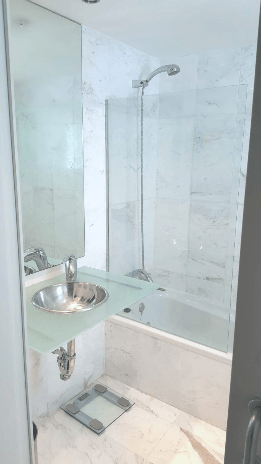 Piso exterior con terraza en Marina Botafoch