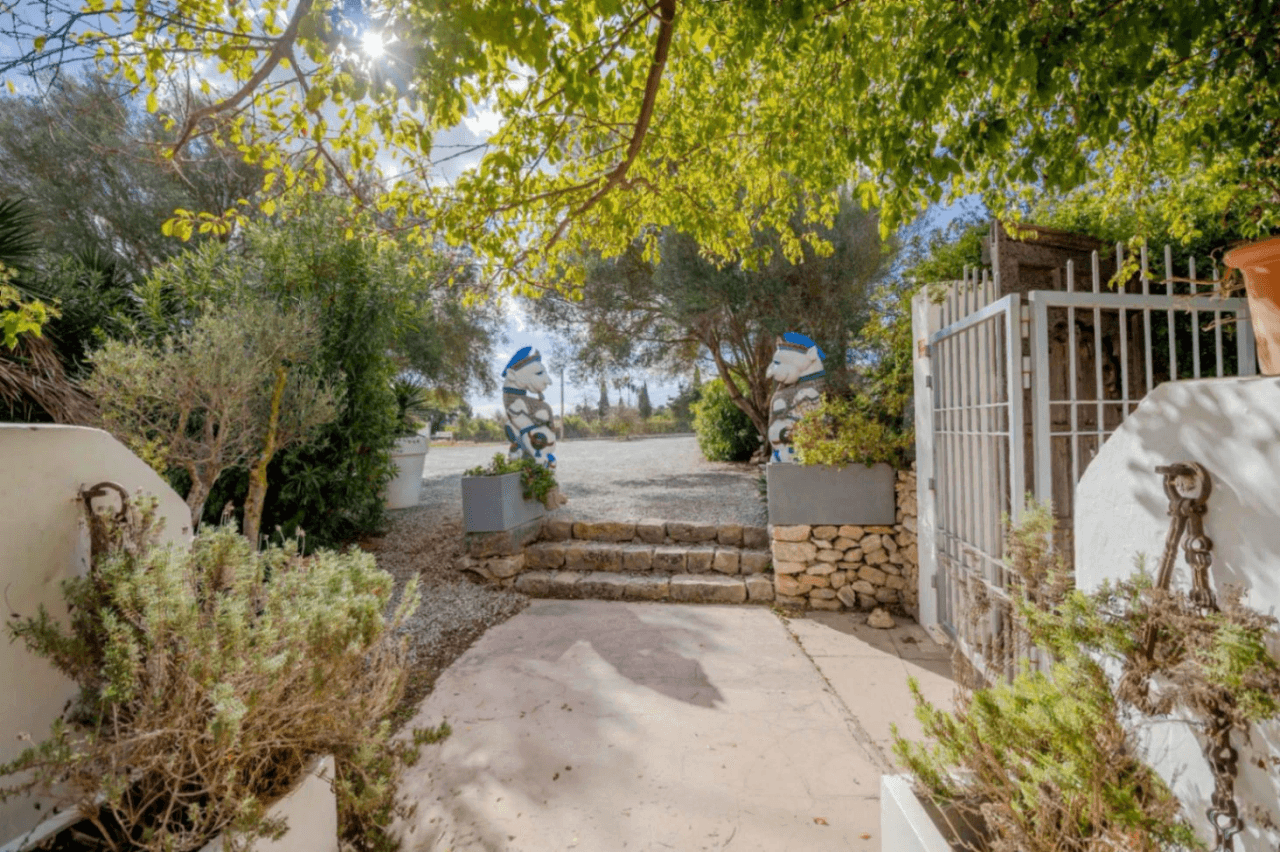 Gran finca histórica en venta o alquiler - Permiso de uso residencial o comercial