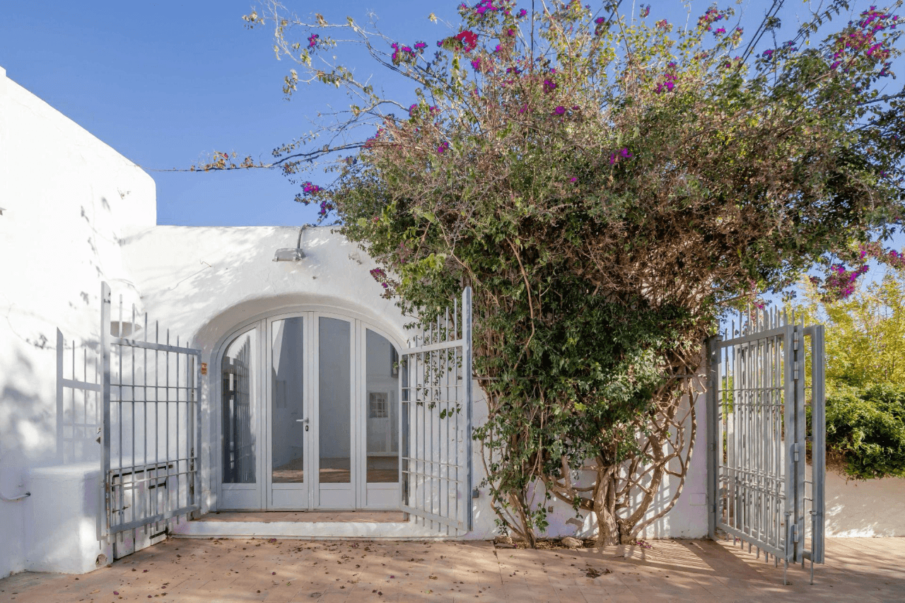 Gran finca histórica en venta o alquiler - Permiso de uso residencial o comercial
