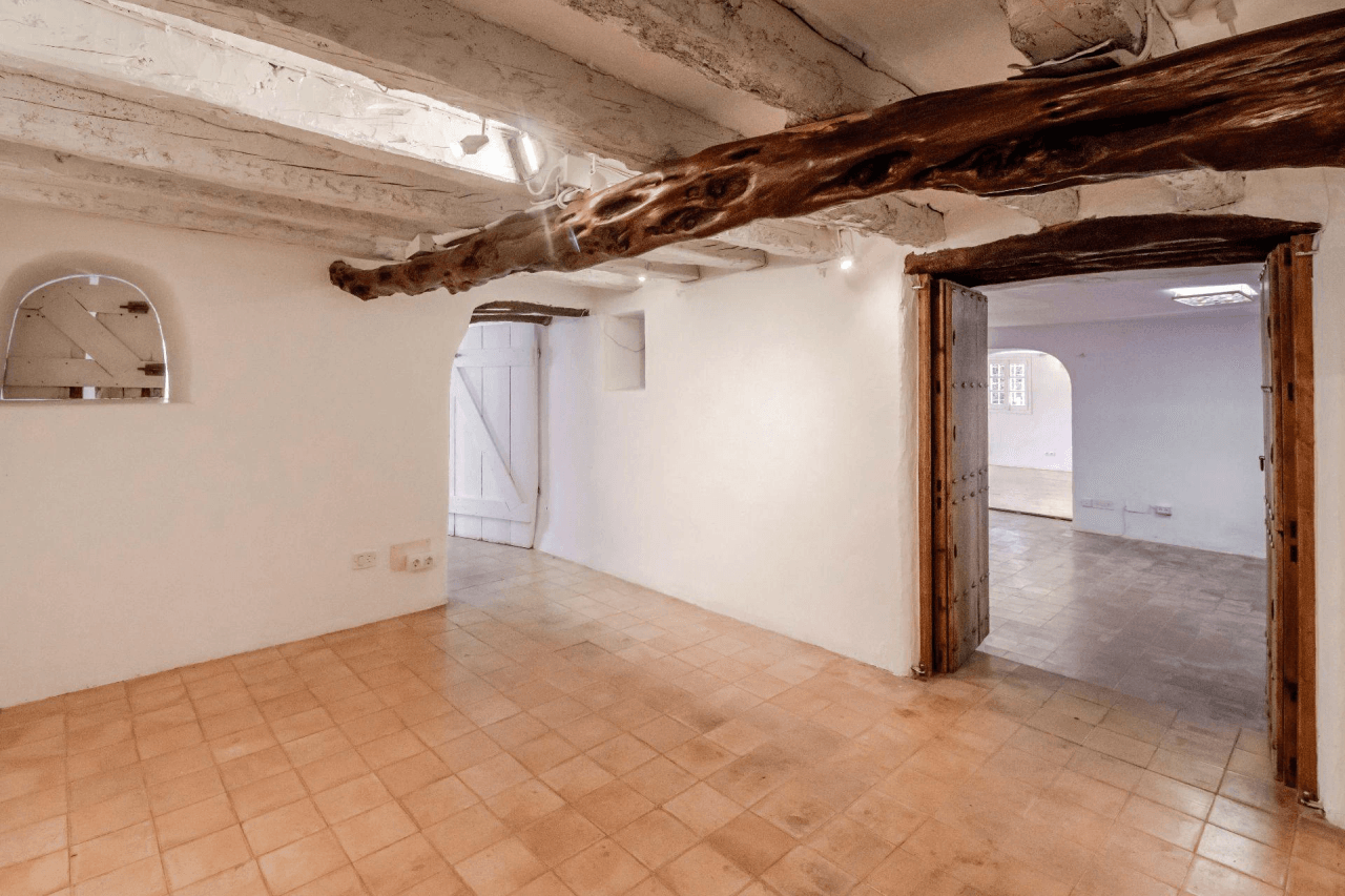 Gran finca histórica en venta o alquiler - Permiso de uso residencial o comercial