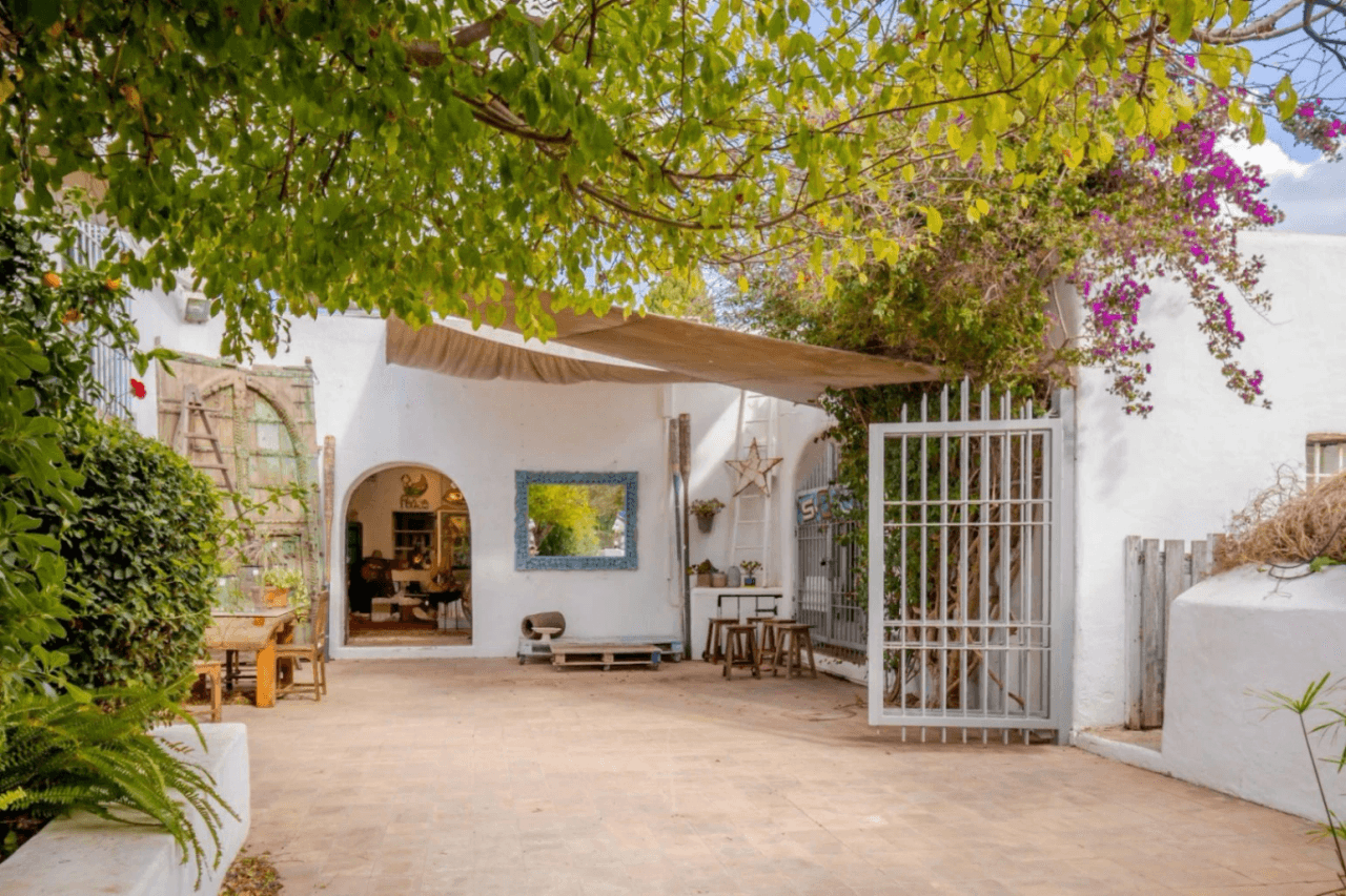 Gran finca histórica en venta o alquiler - Permiso de uso residencial o comercial