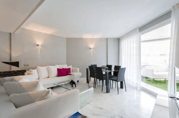 Ático Dúplex con Solárium Privado en Botafoch