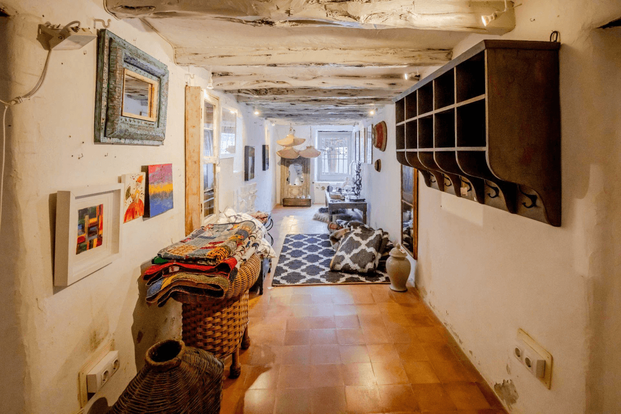 Gran finca histórica en venta o alquiler - Permiso de uso residencial o comercial