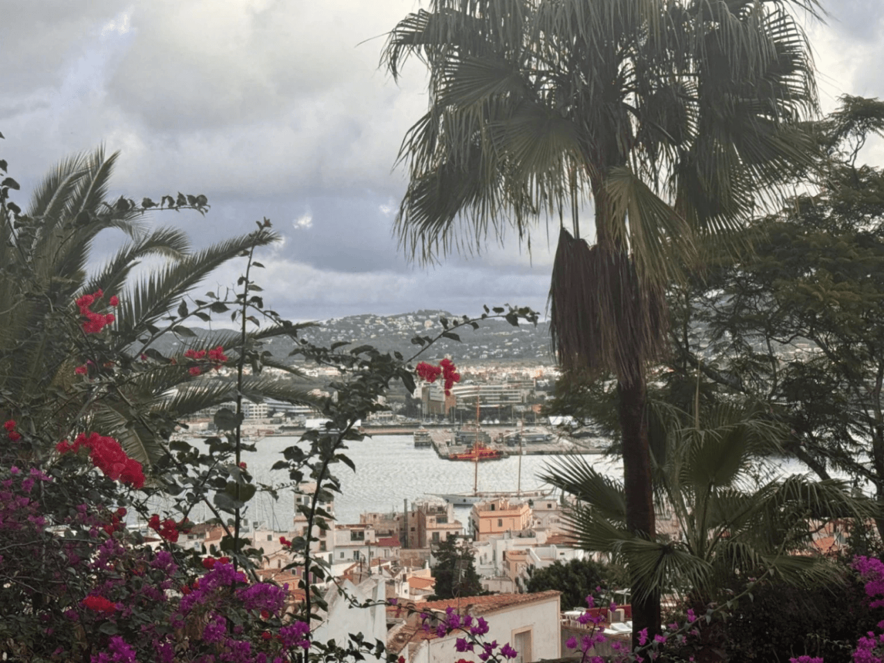 Venta de apartamento de 2 habitaciones en Dalt Vila, Ibiza