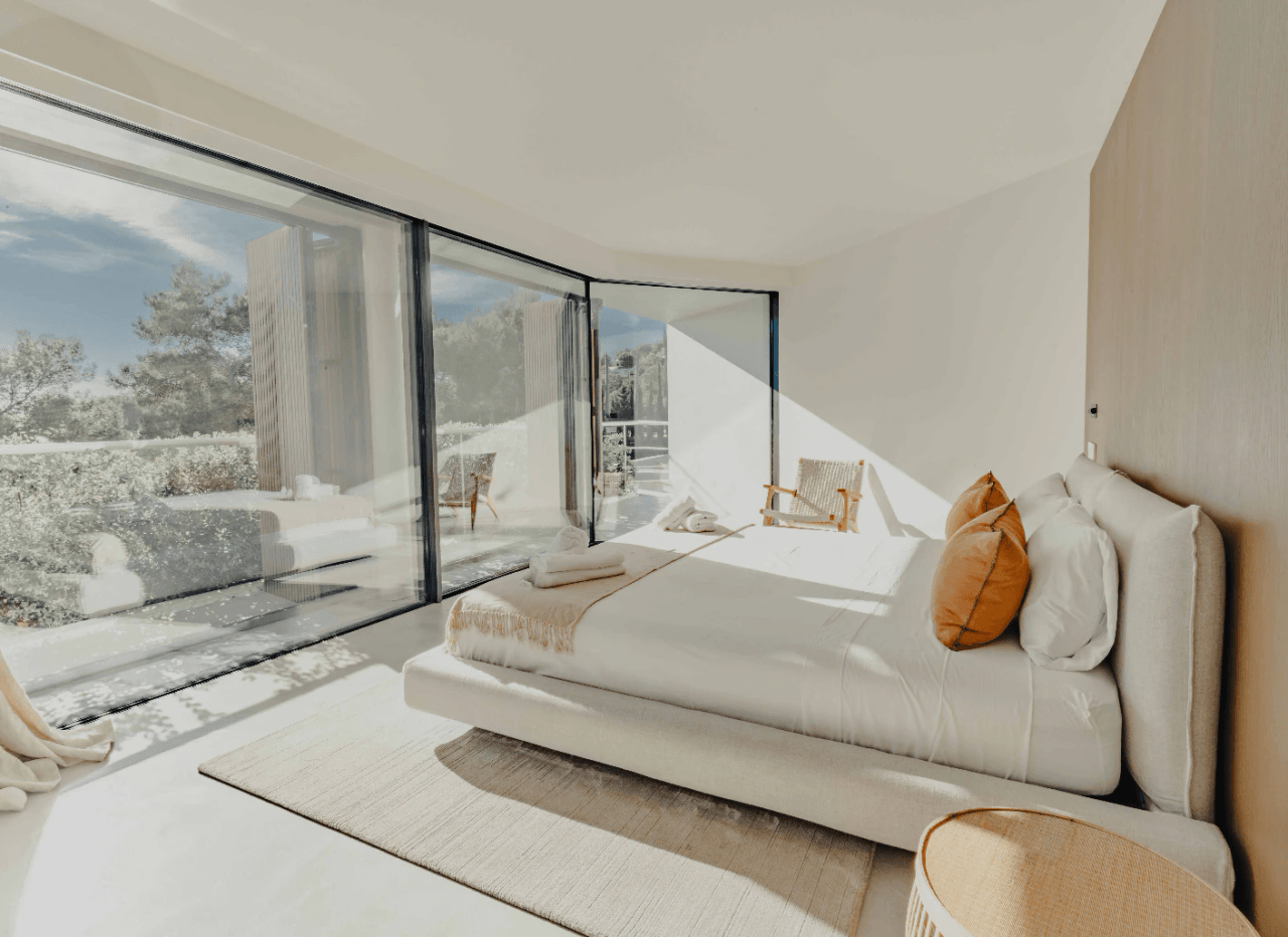 Exclusiva Villa de Lujo en Venta en Ibiza – Playa de Es Torrent