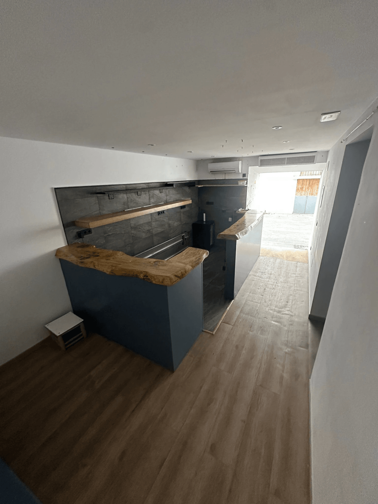 Local comercial en venta en el puerto de Ibiza