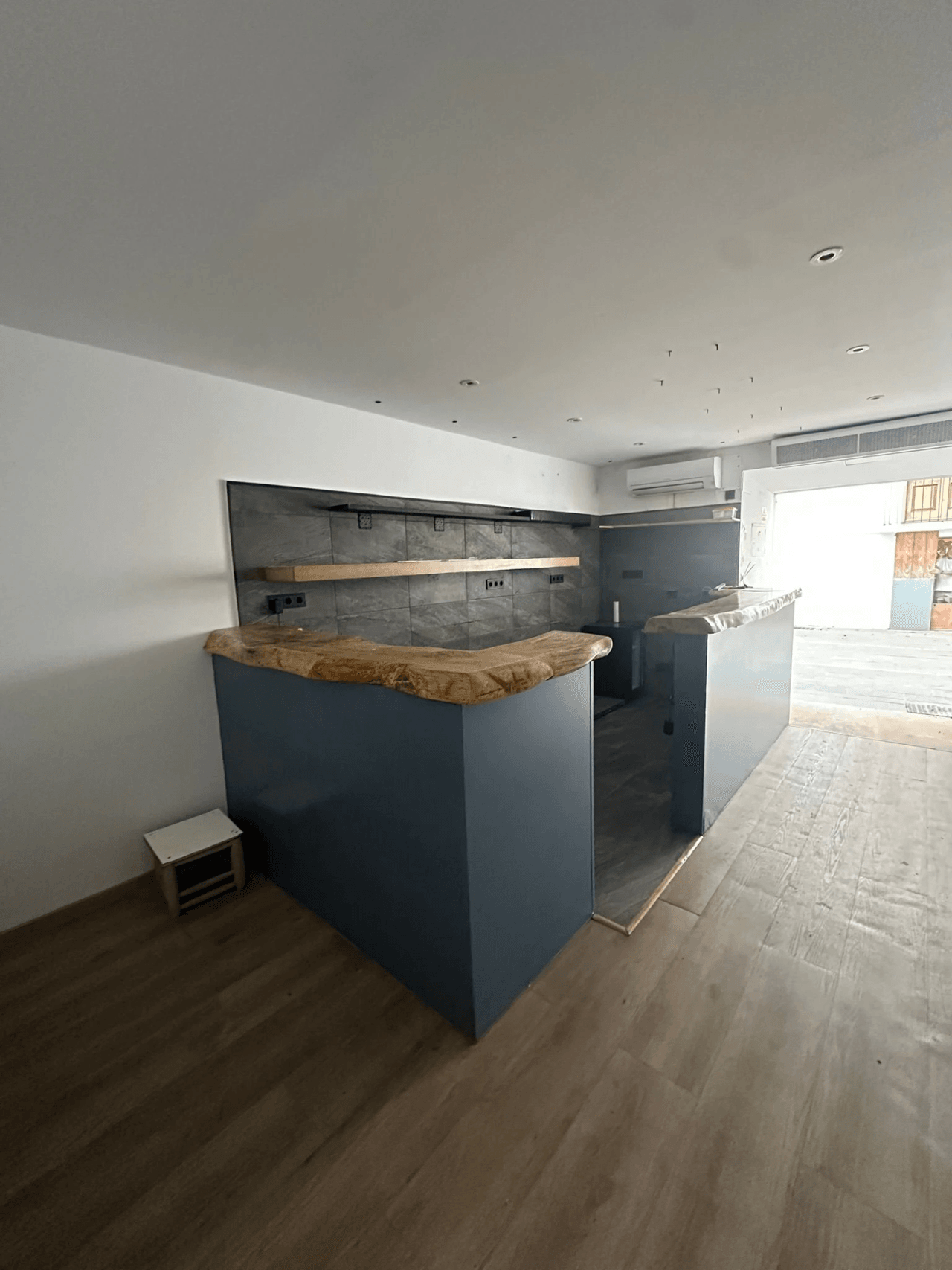Local comercial en venta en el puerto de Ibiza