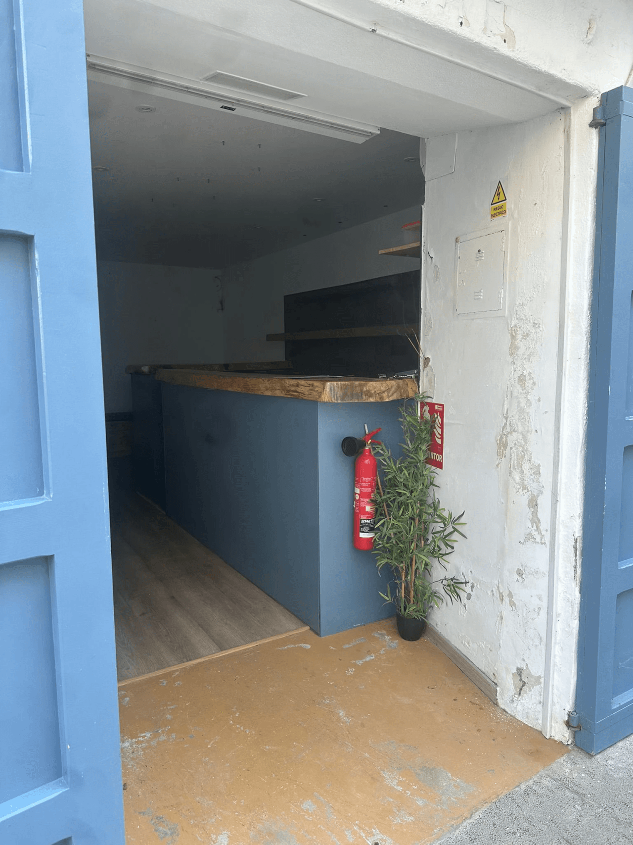 Local comercial en venta en el puerto de Ibiza