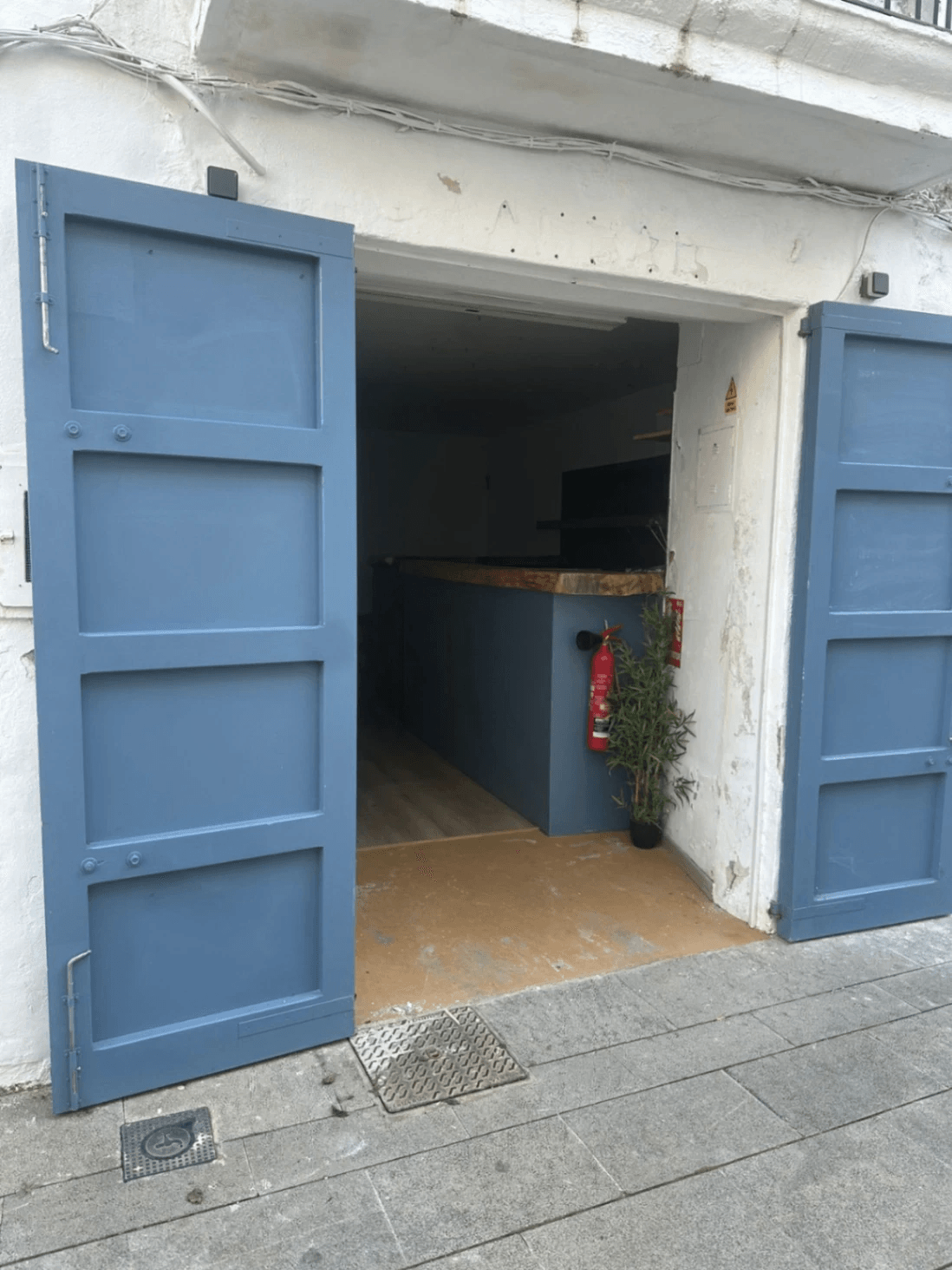 Local comercial en venta en el puerto de Ibiza