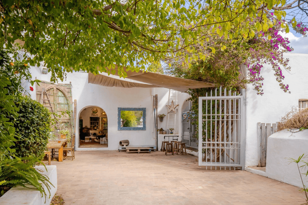 Gran finca histórica en venta o alquiler - Permiso de uso residencial o comercial