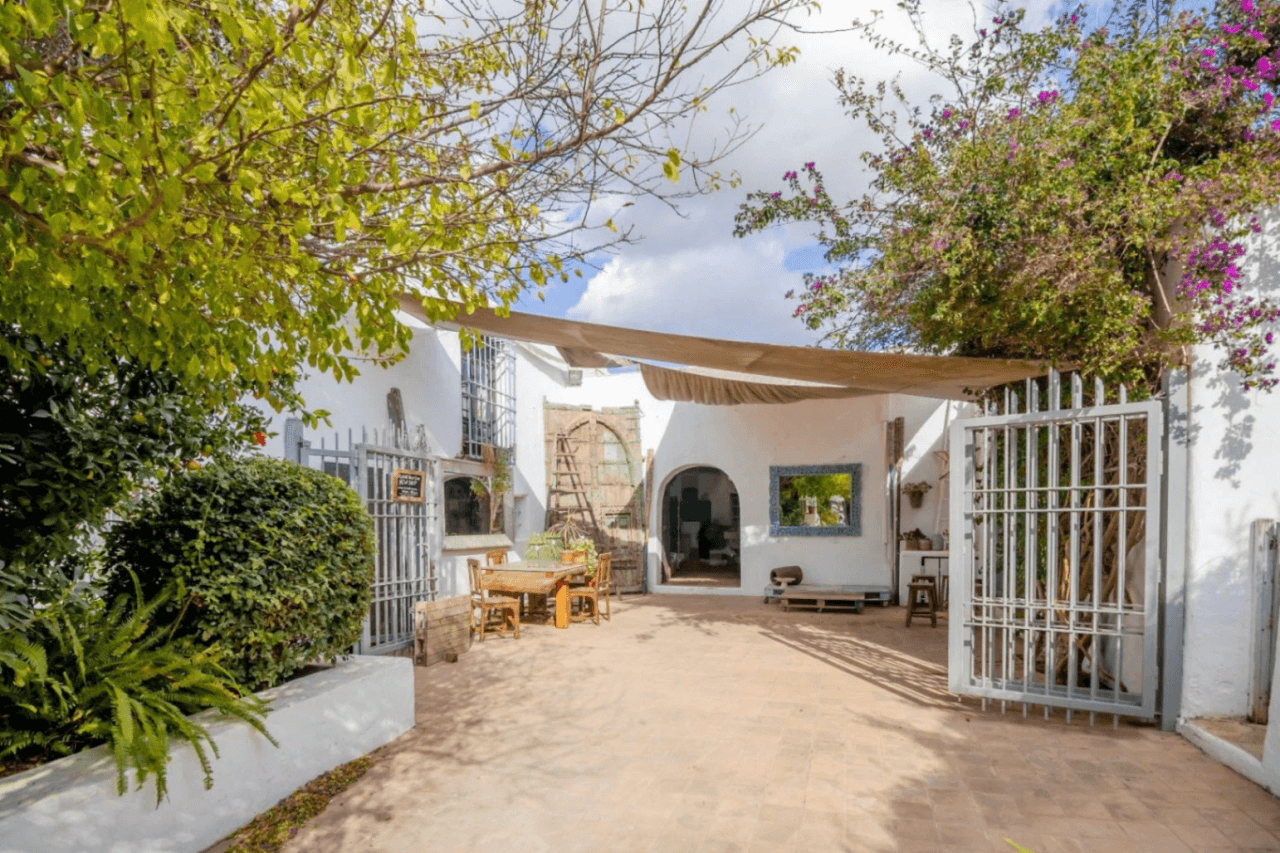 Gran finca histórica en venta o alquiler - Permiso de uso residencial o comercial
