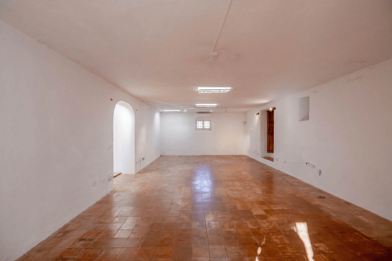 Gran finca histórica en venta o alquiler - Permiso de uso residencial o comercial