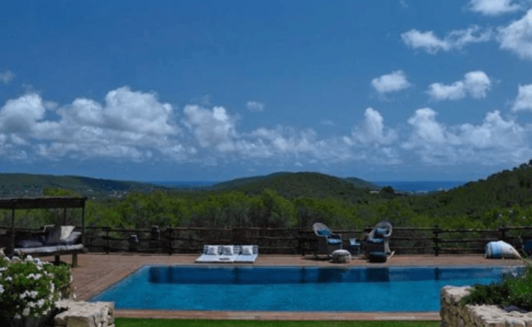 Exclusiva Villa Ibicenca en el Corazón de Ibiza – Santa Gertrudis