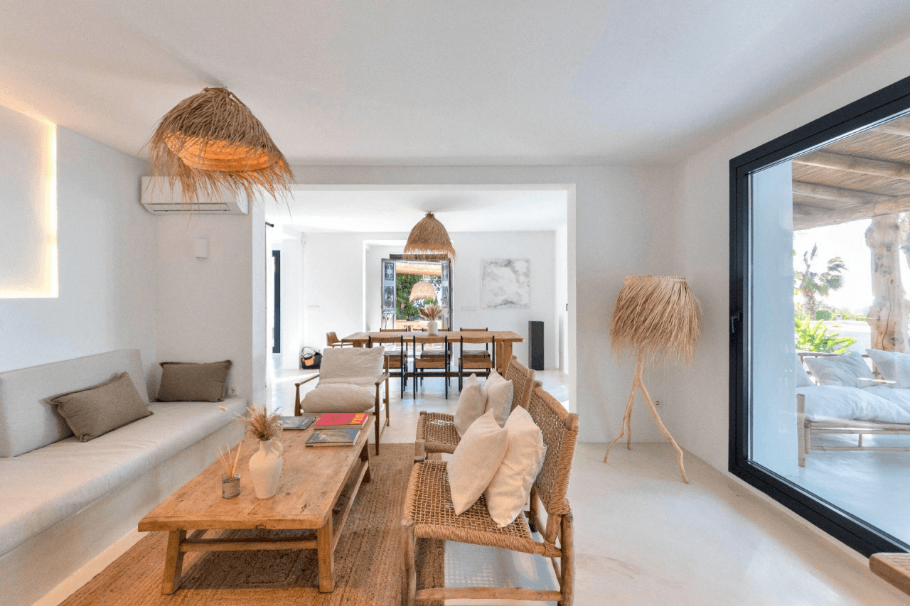 Villa con Vistas al Mar a Solo Minutos de Cala Conta