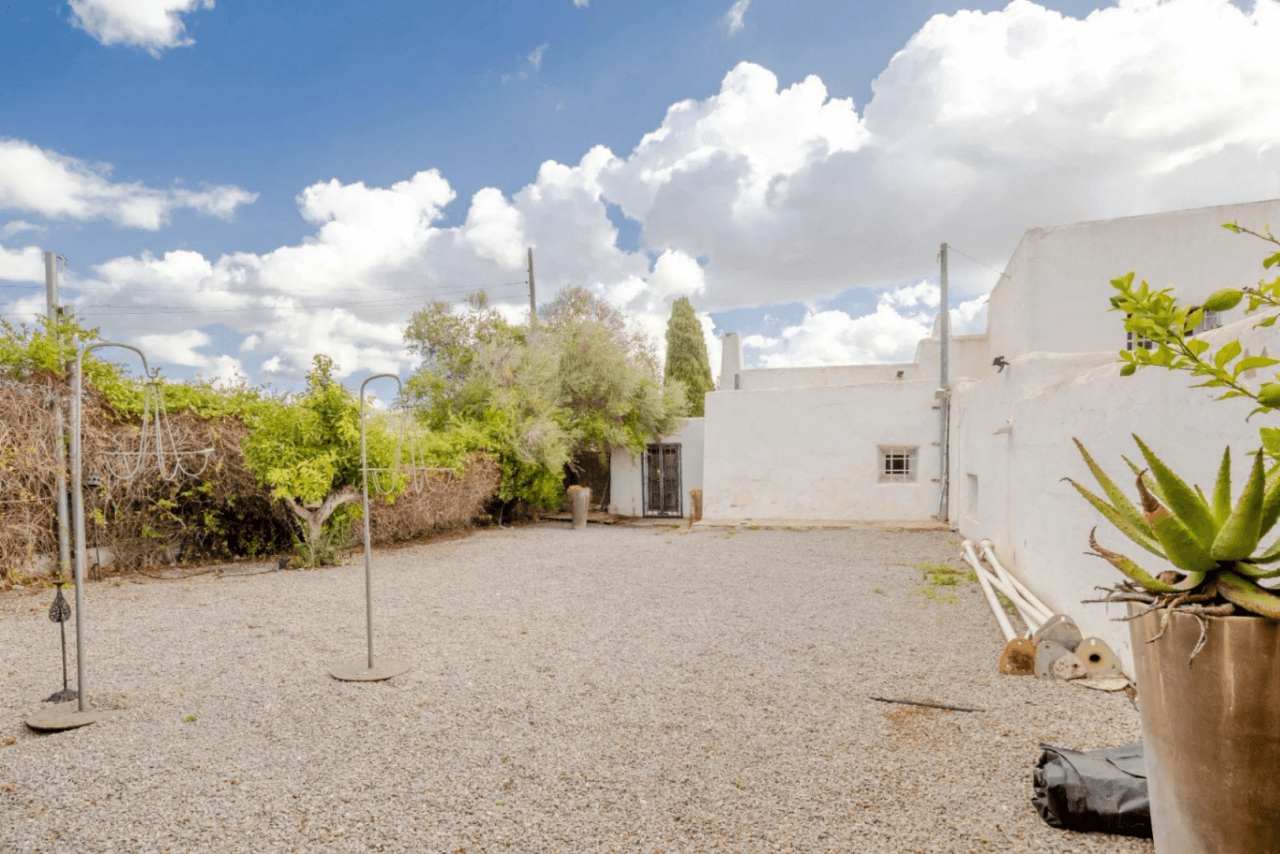 Gran finca histórica en venta o alquiler - Permiso de uso residencial o comercial