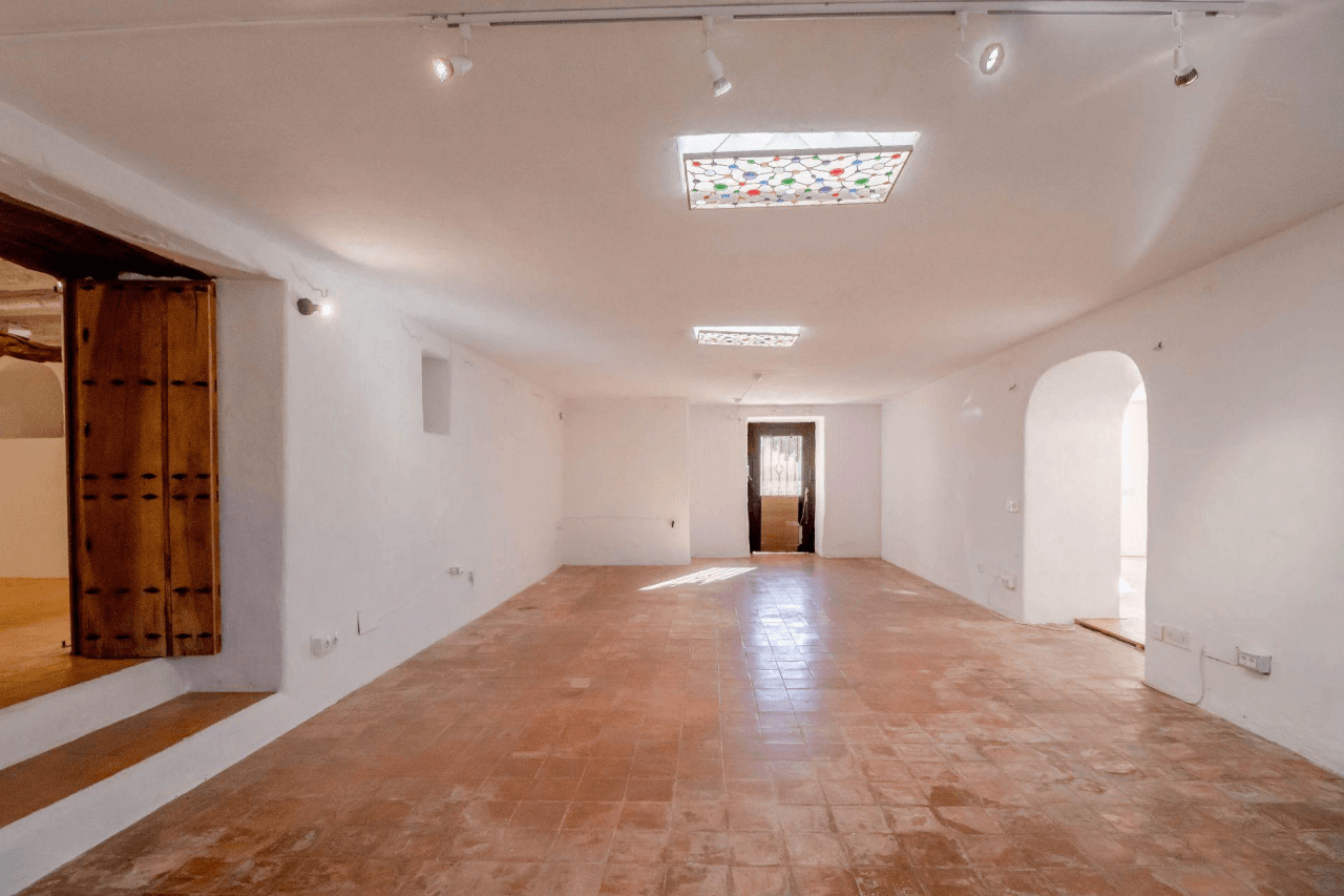 Gran finca histórica en venta o alquiler - Permiso de uso residencial o comercial