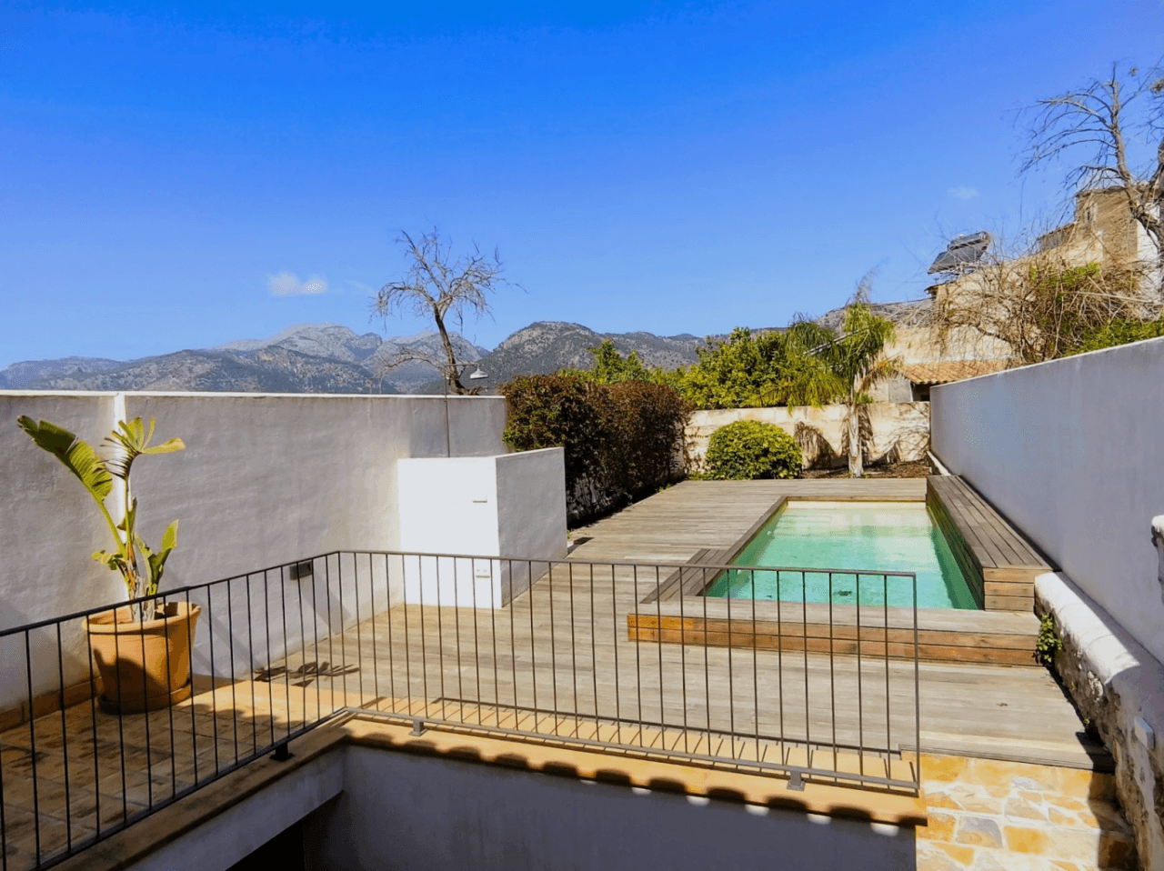 Renovated village house with pool and views of nature in Campanet