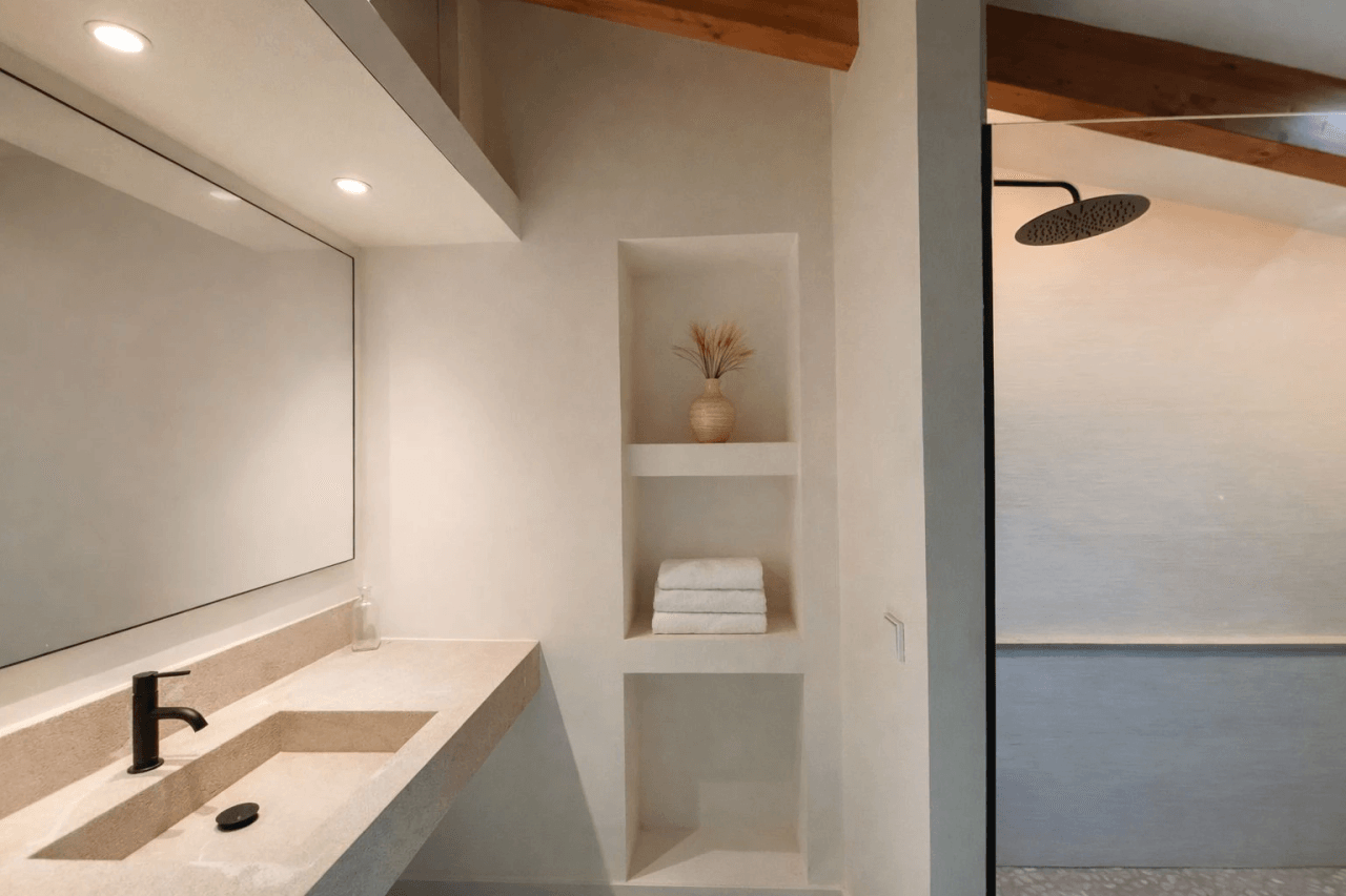 Renovated village house with pool and views of nature in Campanet