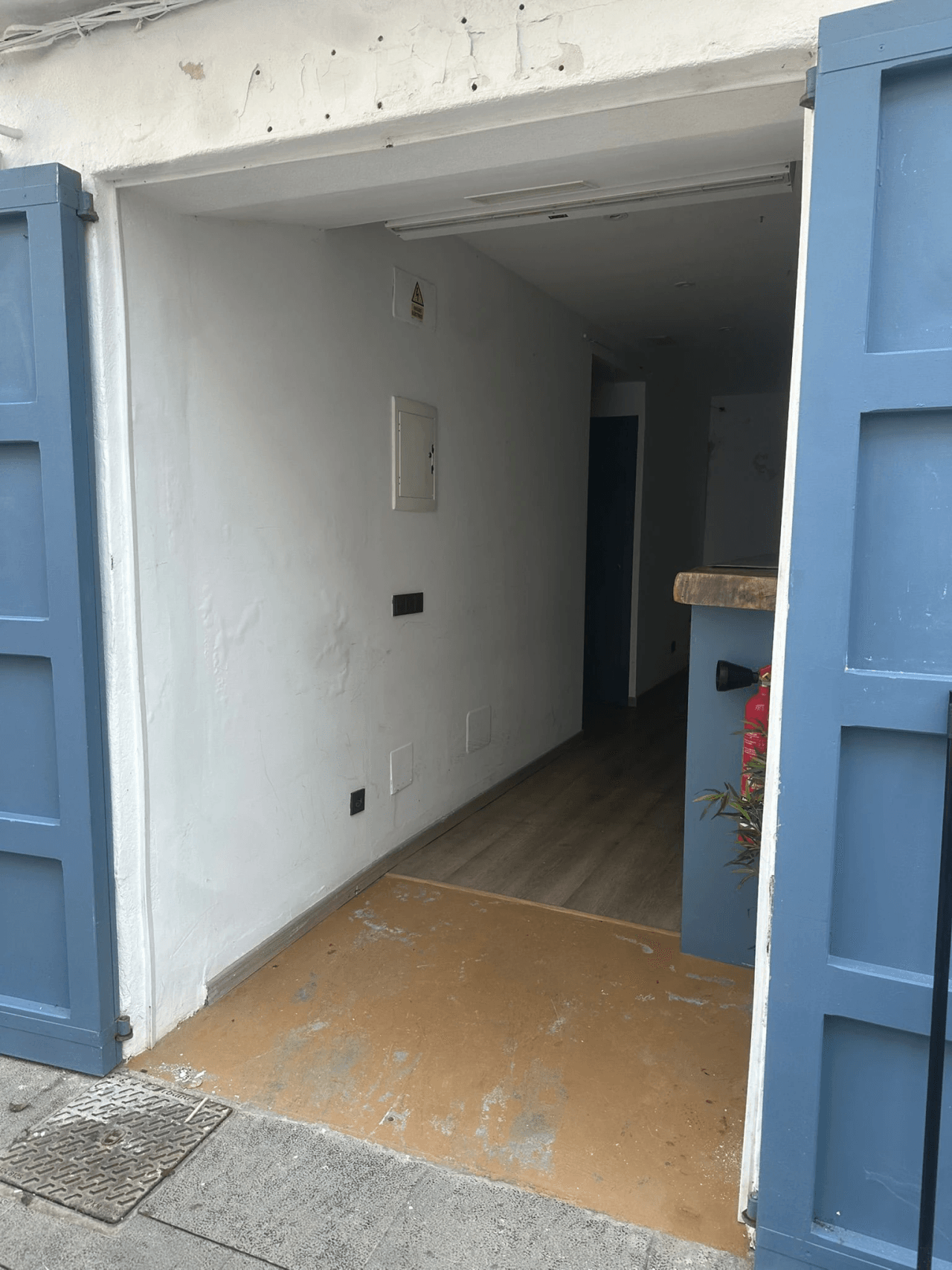 Commerciële ruimte te koop in de haven van Ibiza