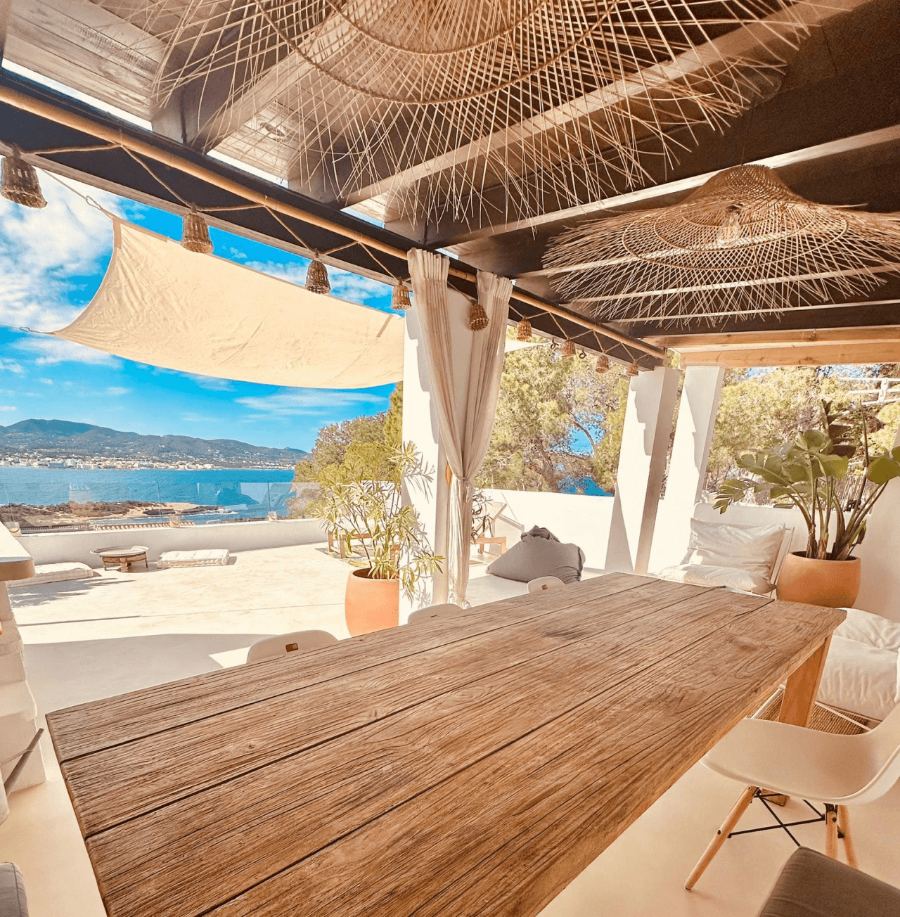Haus mit Meerblick zur temporären Vermietung in Ibiza. Juli 2026
