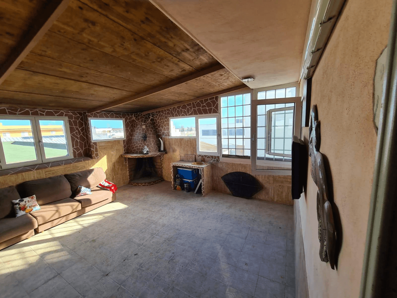 Spacious Apartment with Great Potential 5 Minutes from Ibiza