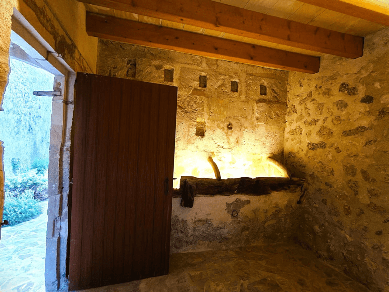 Renovated village house with pool and views of nature in Campanet