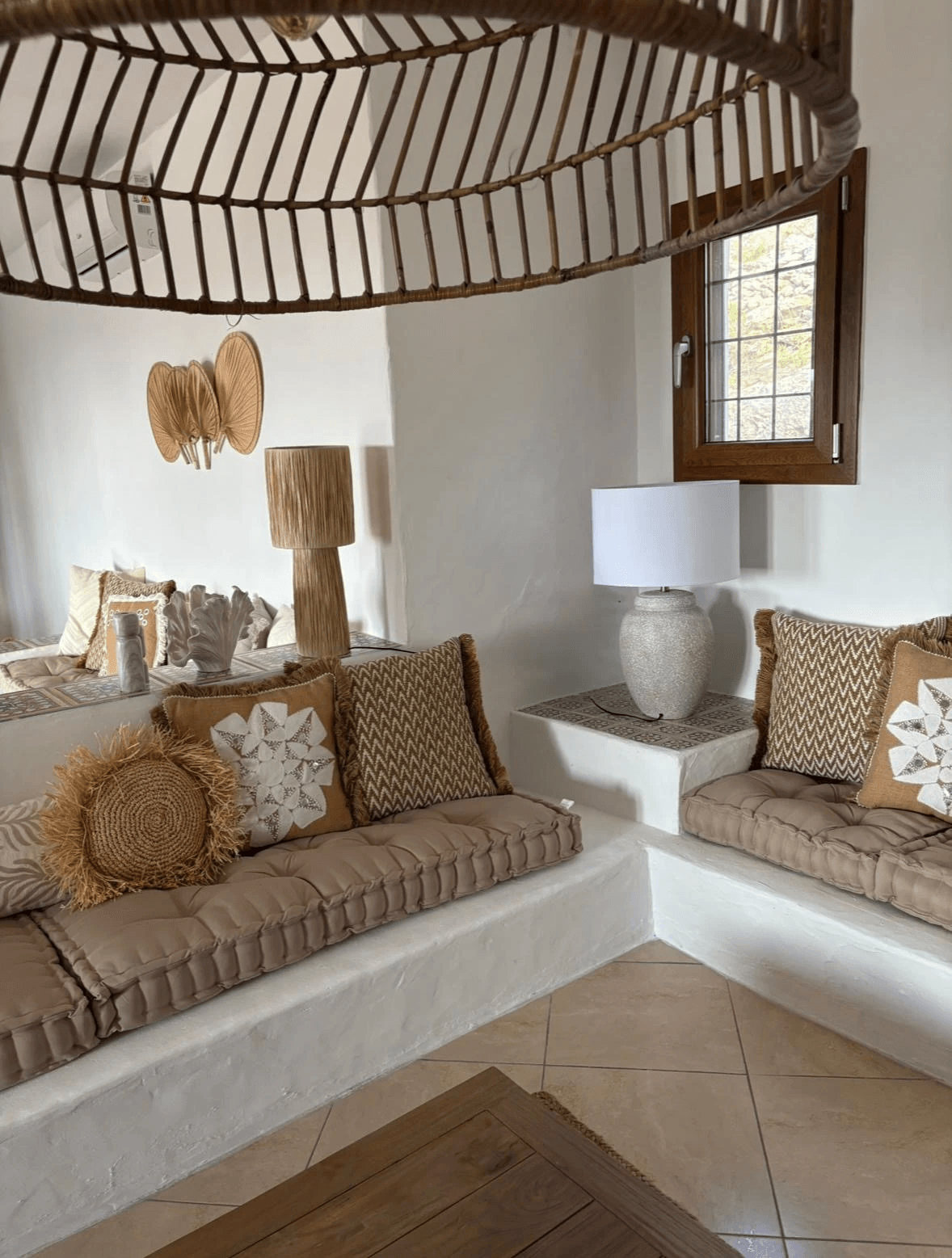 Encantadora Finca con Piscina y Vistas Panorámicas al Mar | Alquiler Temporal y de Larga Estancia