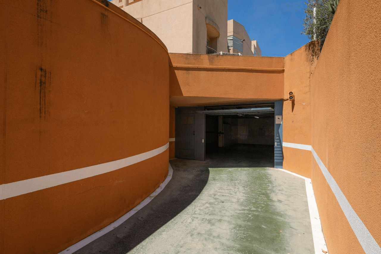 Exclusive Ground Floor with Spacious Terraces