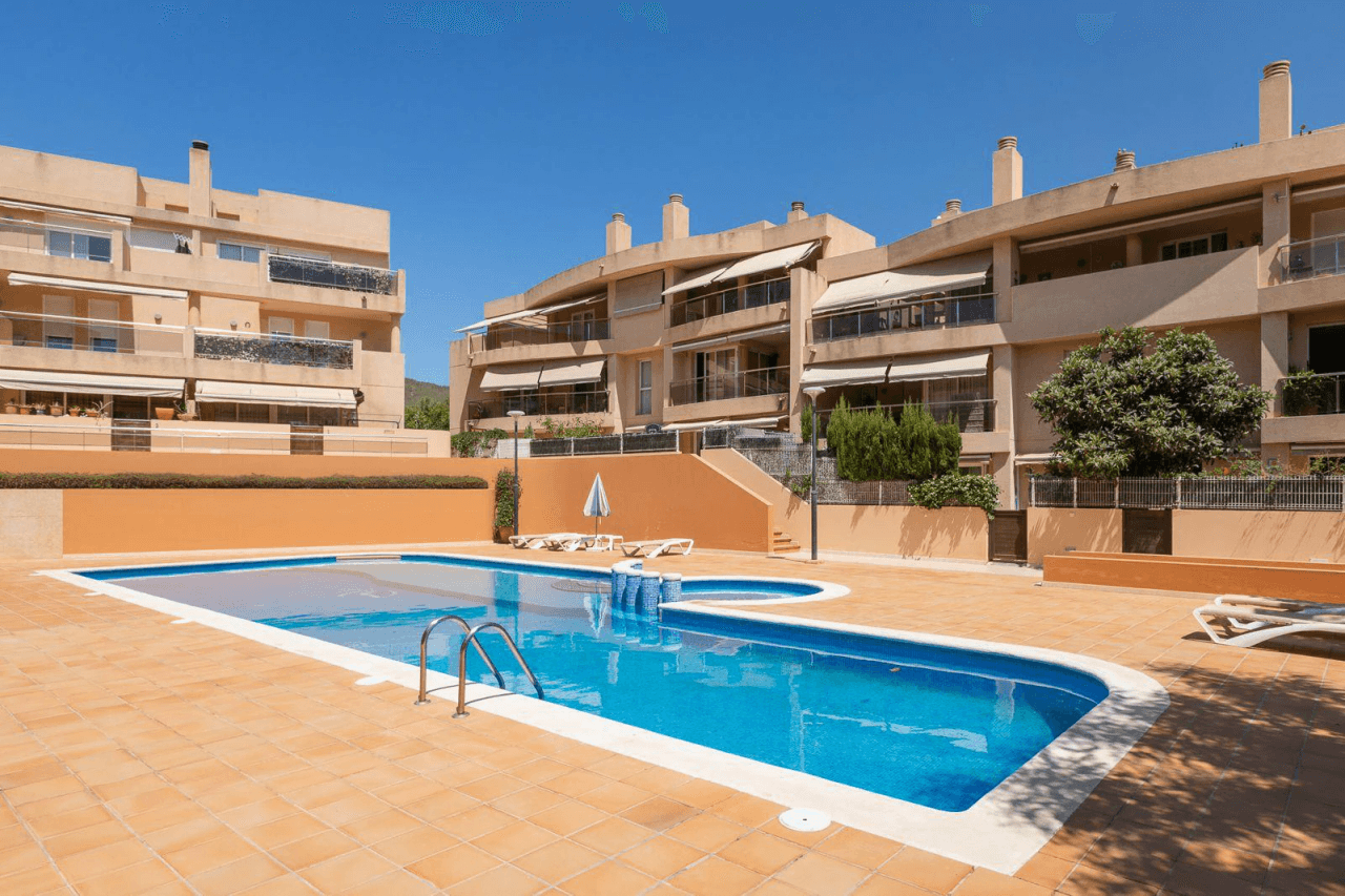 Exclusive Ground Floor with Spacious Terraces