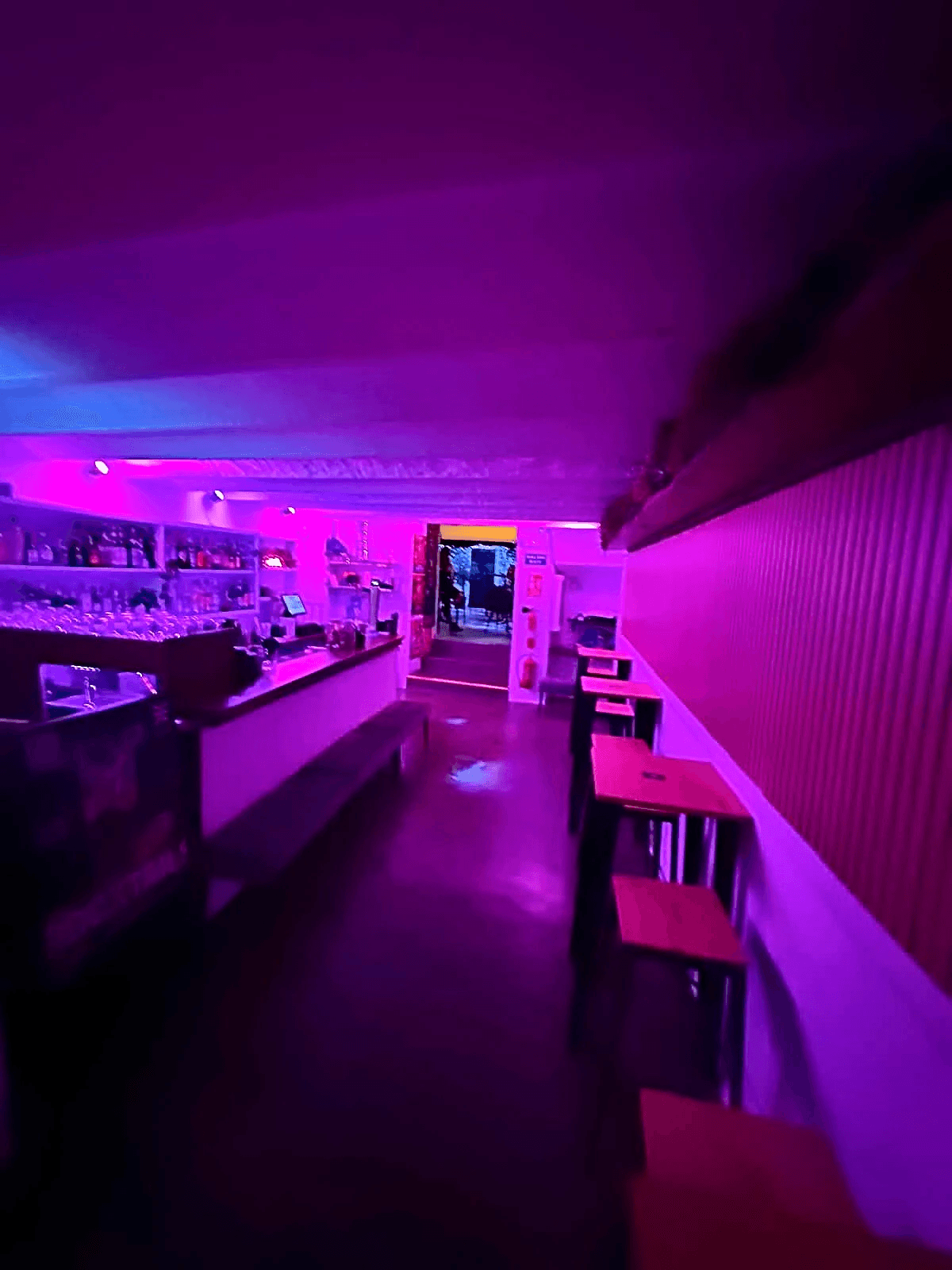 Bar for sale in the Ibiza port with terrace and license.