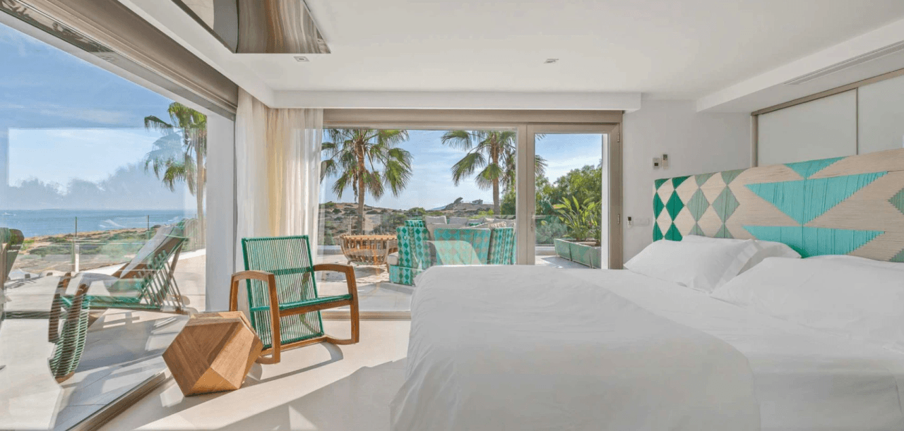 Exceptional luxury villa facing the sea with panoramic views in Cap Martinet, Ibiza.