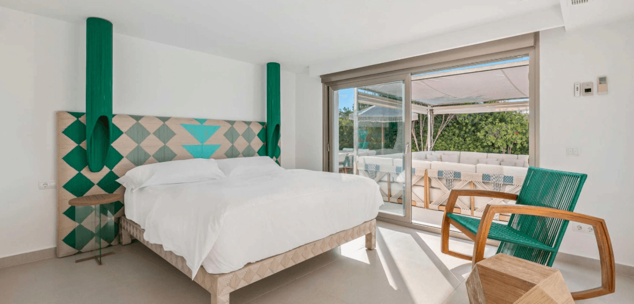 Exceptional luxury villa facing the sea with panoramic views in Cap Martinet, Ibiza.