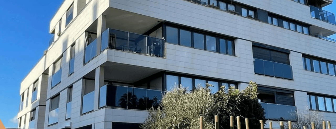 Incantevole appartamento ristrutturato a Marina Botafoch