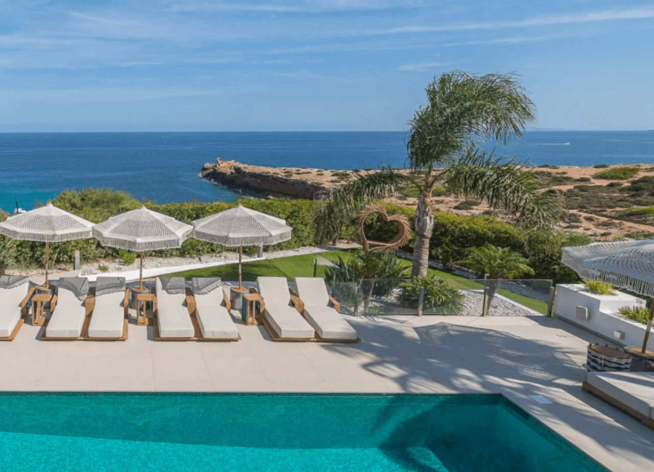 Exceptional luxury villa facing the sea with panoramic views in Cap Martinet, Ibiza.