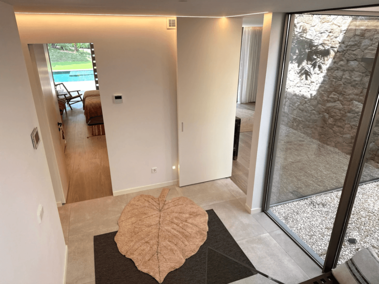 Exclusiva villa de nueva construcción en urbanización cerrada con máxima privacidad en Jesús