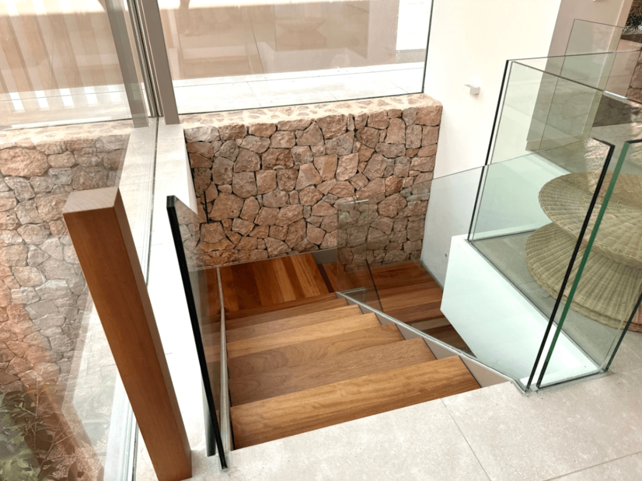 Exclusiva villa de nueva construcción en urbanización cerrada con máxima privacidad en Jesús